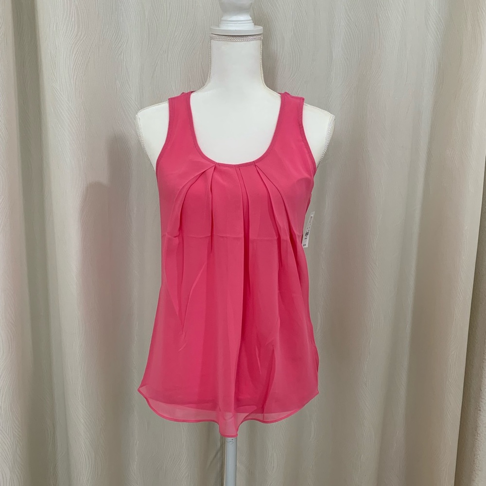 Pink New York & Co. Top. NWT.